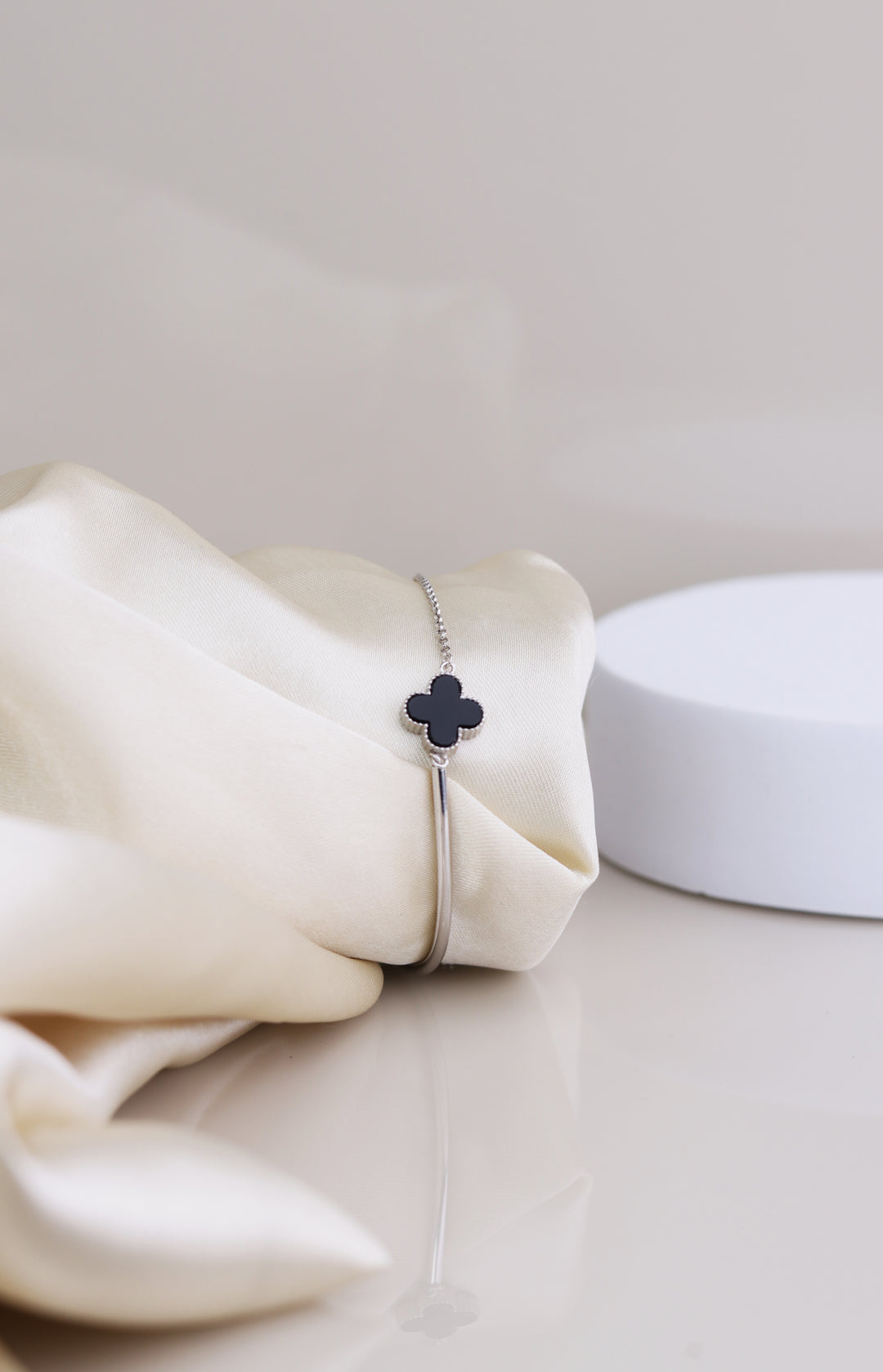 Regal Van Cleef 925 Sterling Silver Bracelet