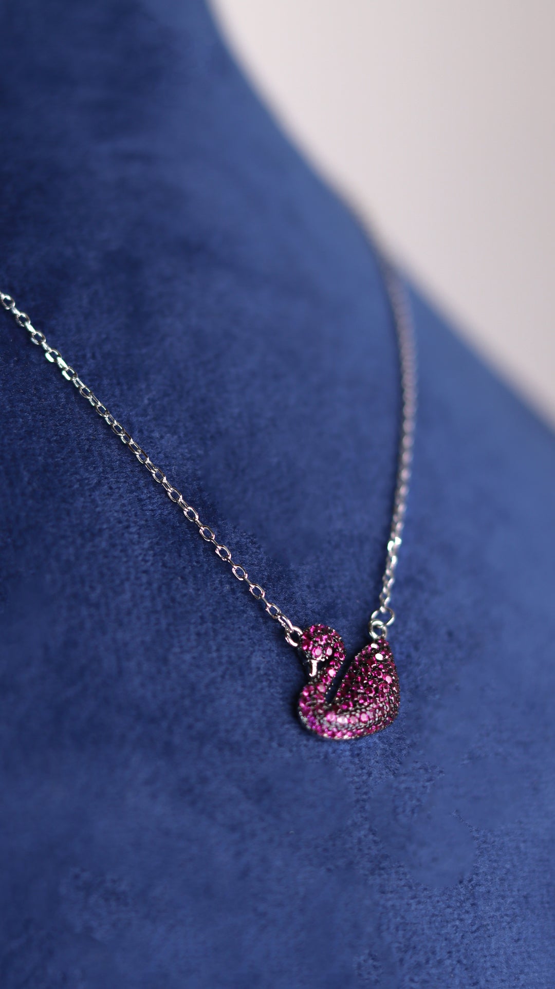 Radiant 925 Sterling Silver Swan Chain Pendant
