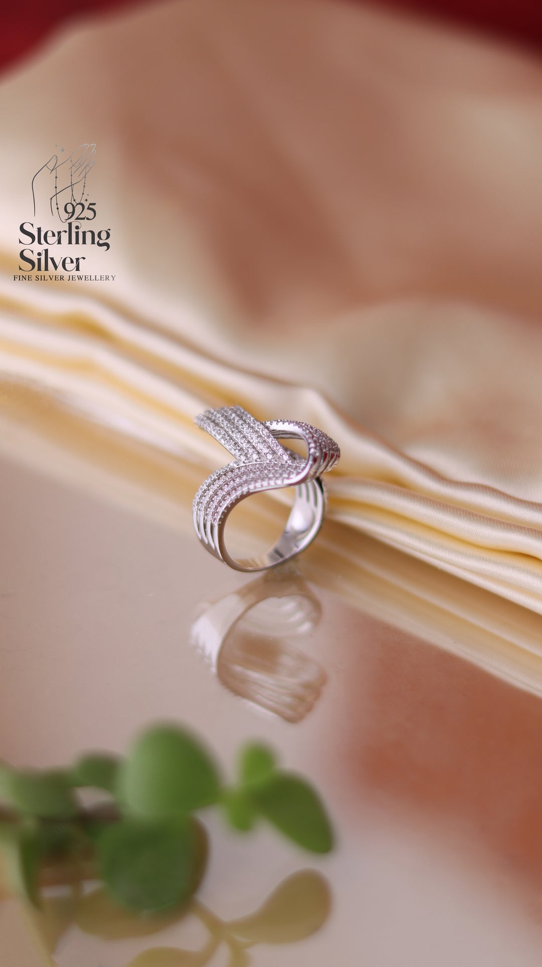 Ravishing 925 Sterling Silver Cocktail Women Ring