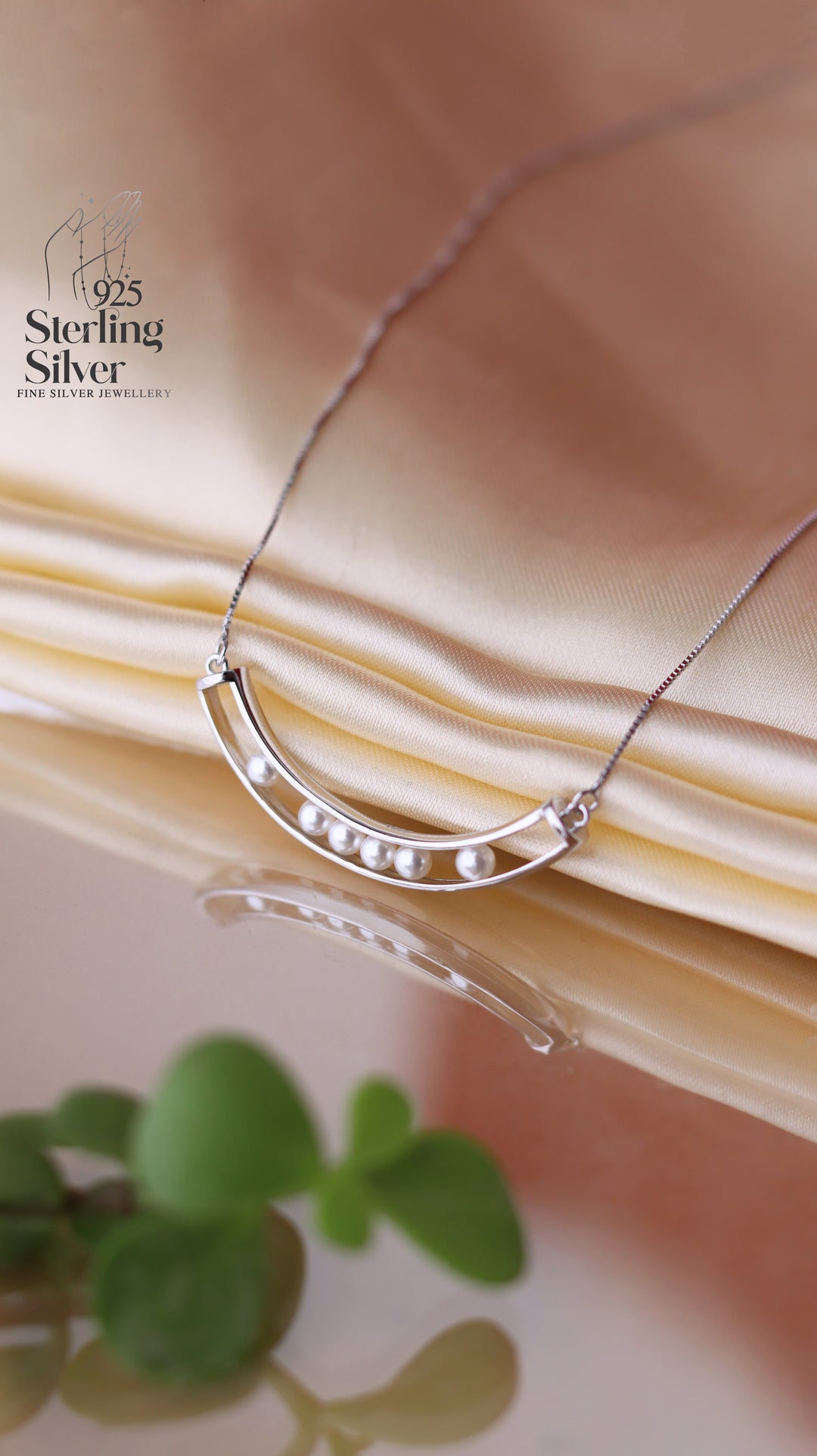 Dancing Pearl 925 Sterling Silver Necklace
