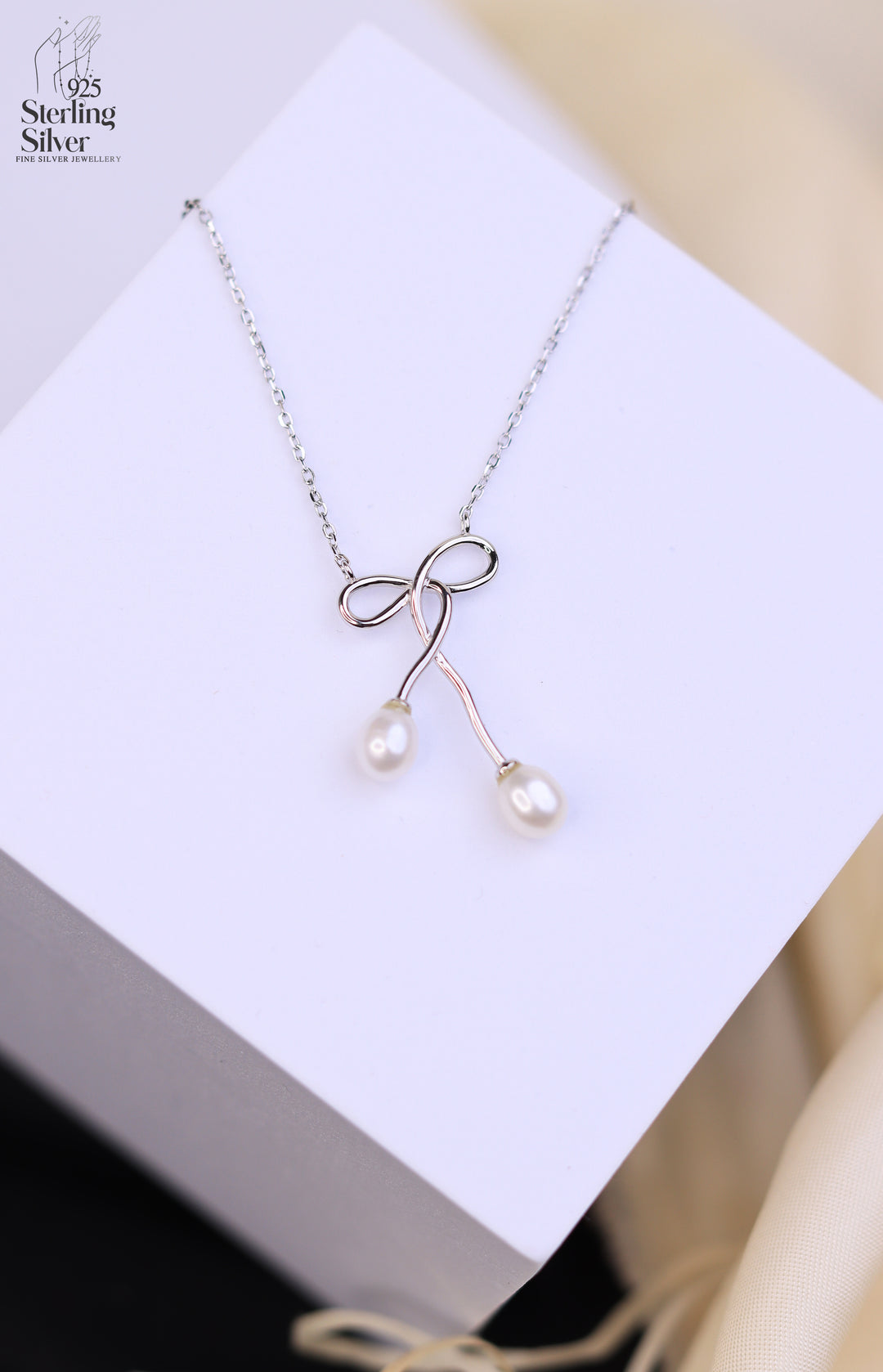 Entice 925 Sterling Silver Chain Pendant