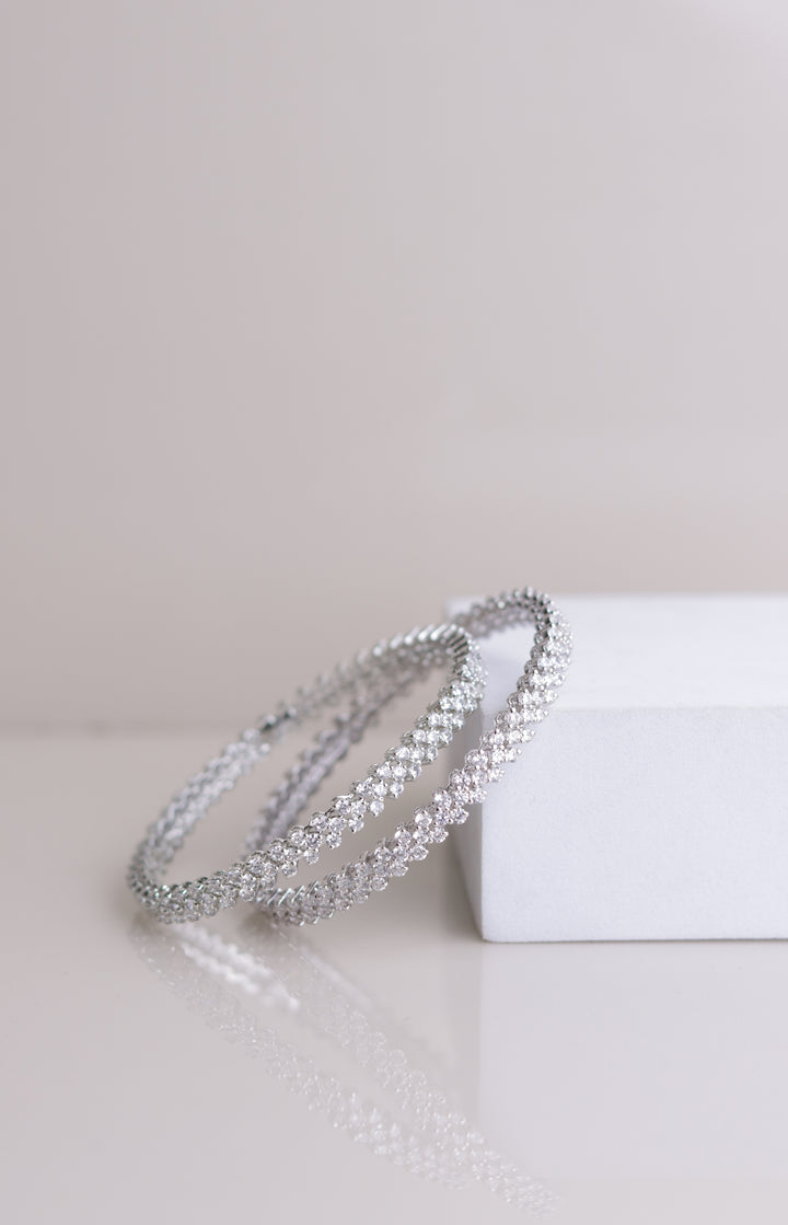 Intrusive 925 Sterling Silver Women's Bangles.