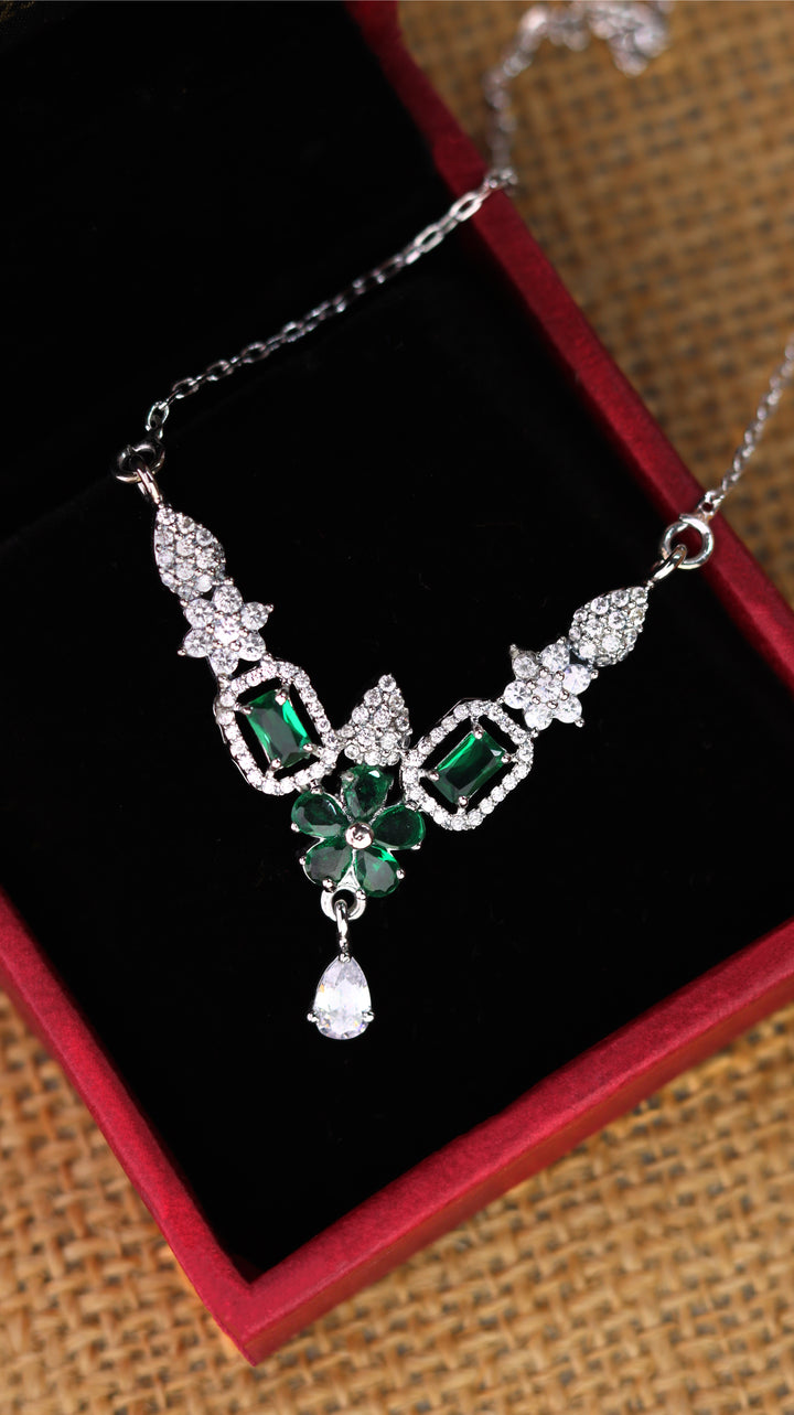 Elegant 925 Sterling Silver Necklace with Earrings