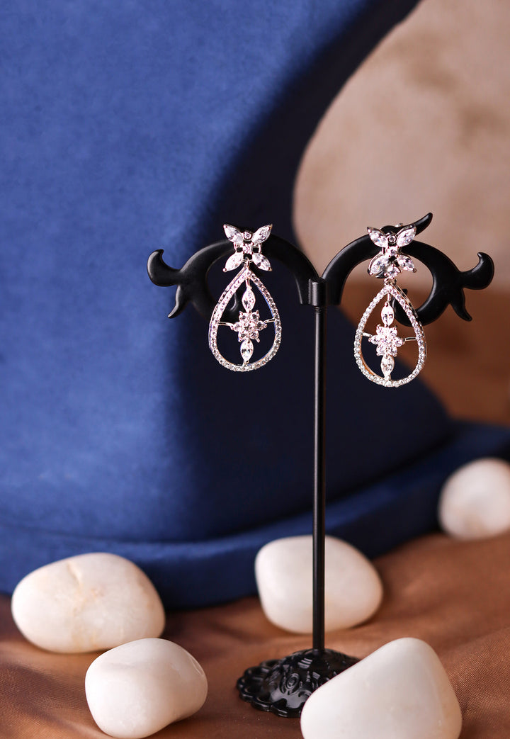 Ravishing 925 Sterling Silver Necklace with Earrings