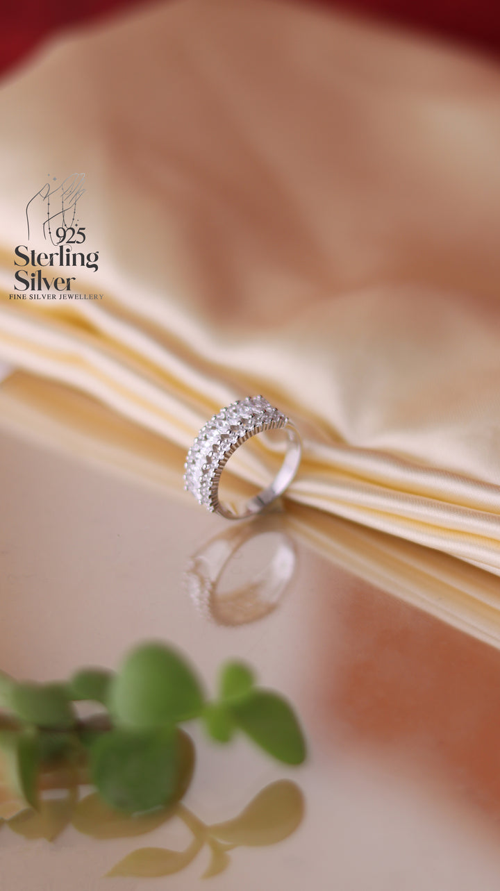 Divine 925 Sterling Silver Women Ring