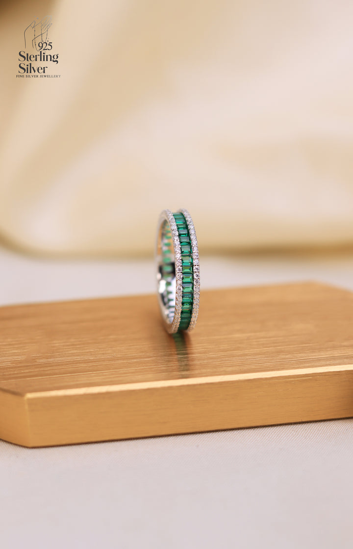 Enchanted 925 Sterling Silver Band Ring