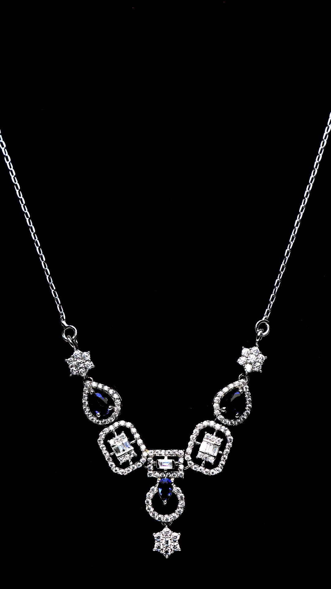 Elegant 925 Sterling Silver Necklace with Earrings